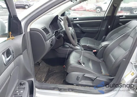 2007 Volkswagen Jetta Wolfsburg Edition z USA, uszkodzony, nr VIN 3VWEG71K67M155277